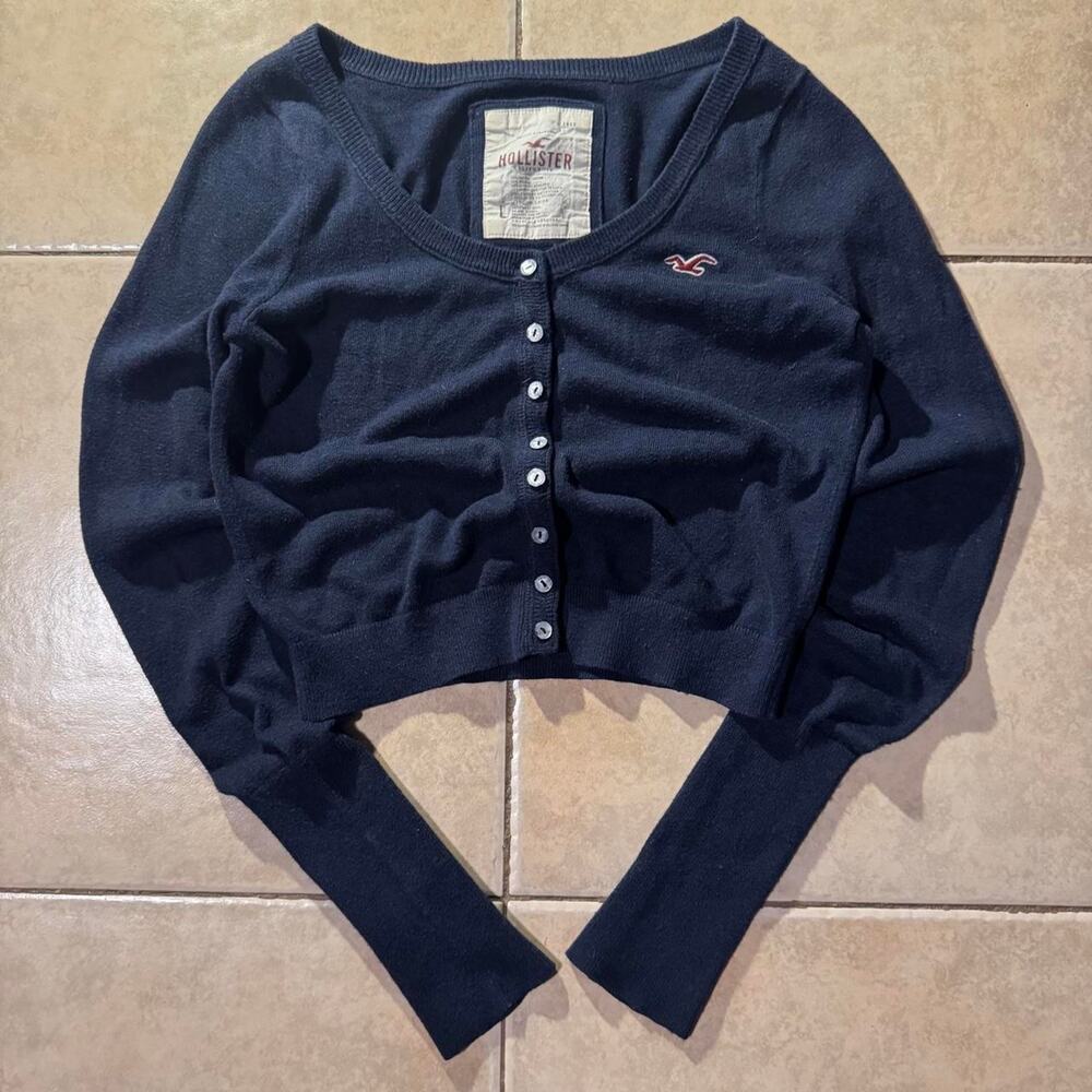 Vintage y2k 2000s navy hollister Size L in Womens sweater